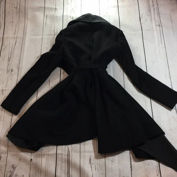 BCBGMAXAZRIA Asymetric Belted Coat NWOT. Oversized fit